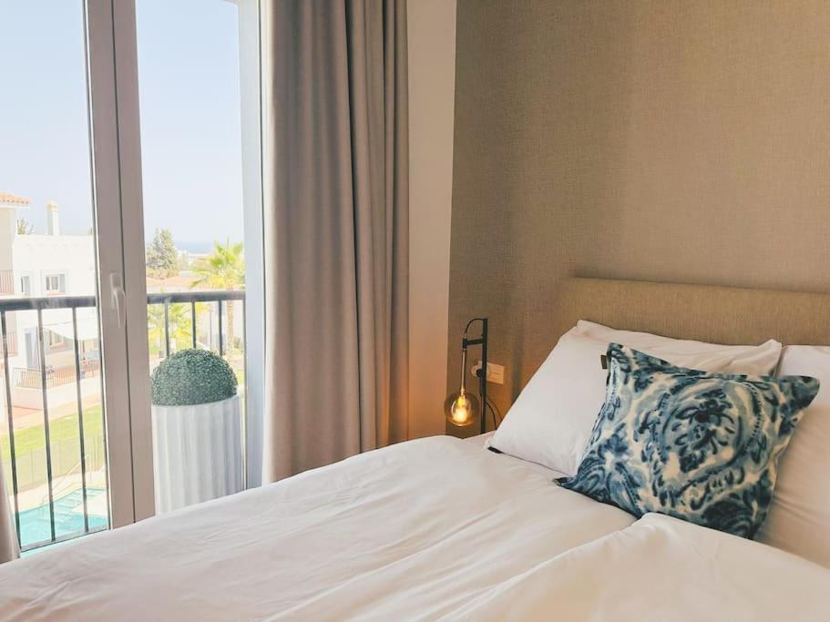 Ferienwohnung Oceanview Luxury Penthouse Estepona Exterior foto
