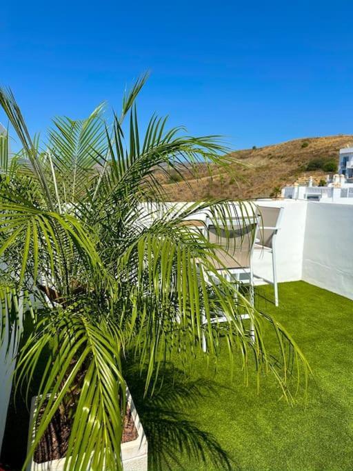 Ferienwohnung Oceanview Luxury Penthouse Estepona Exterior foto